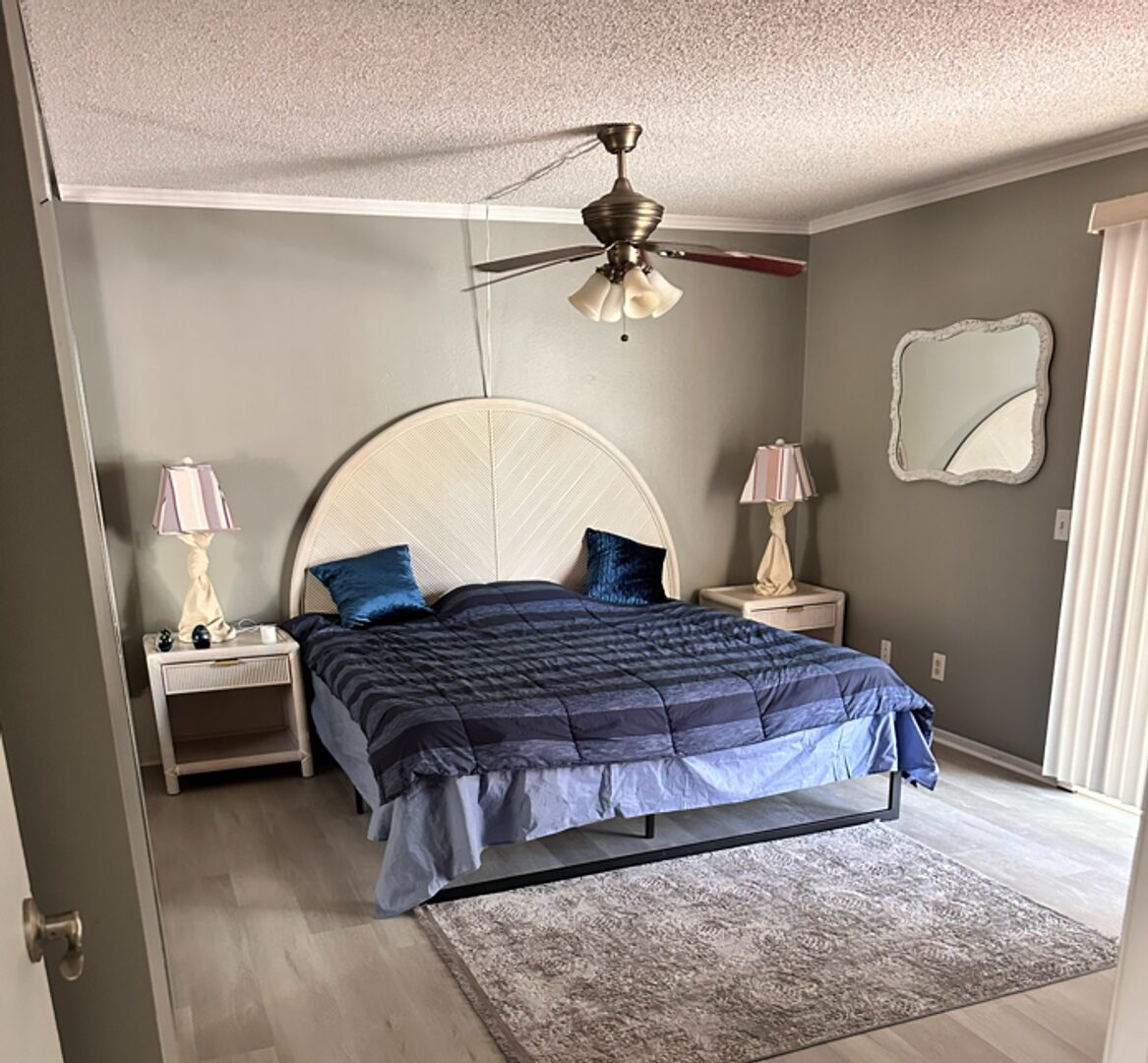 1950 S Palm Canyon Drive  Unit 126 - Palm Springs - California - 1 bed, 1 bath rental property