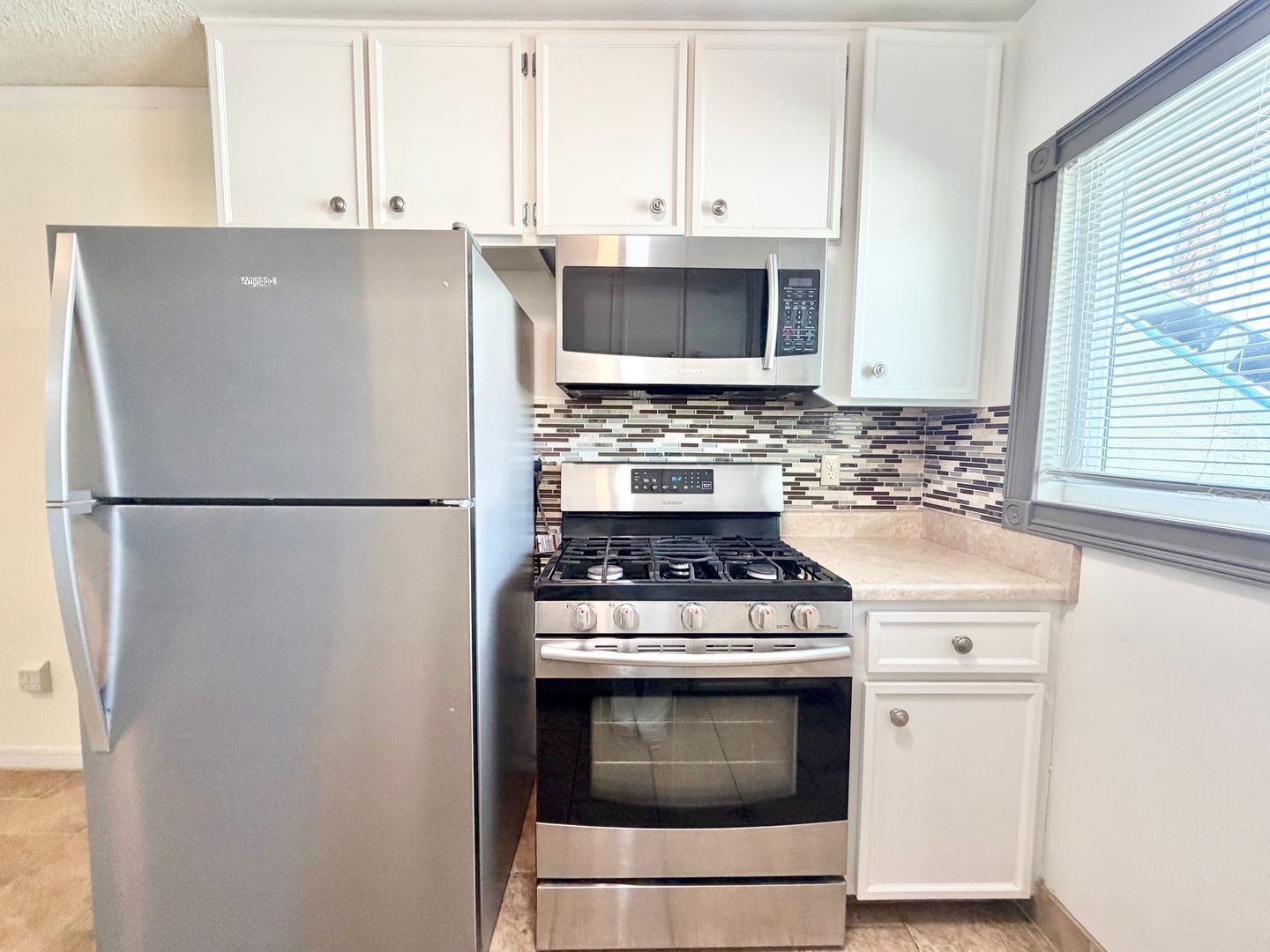 1950 S Palm Canyon Drive  Unit 126 - Palm Springs - California - 1 bed, 1 bath rental property