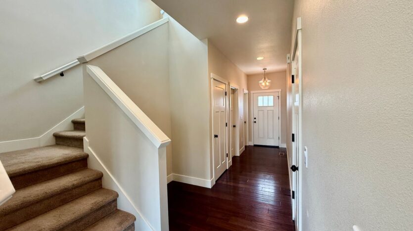 20478 SE Elijah Ct  - Bend - Oregon - 3 bed, 2 bath rental property