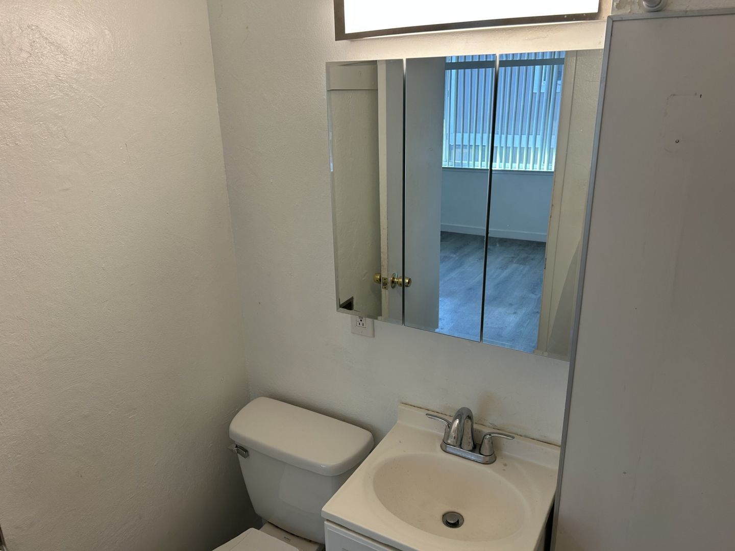 218 Mississippi Street Unit E - Vallejo - California - 1 bed, 1 bath rental property