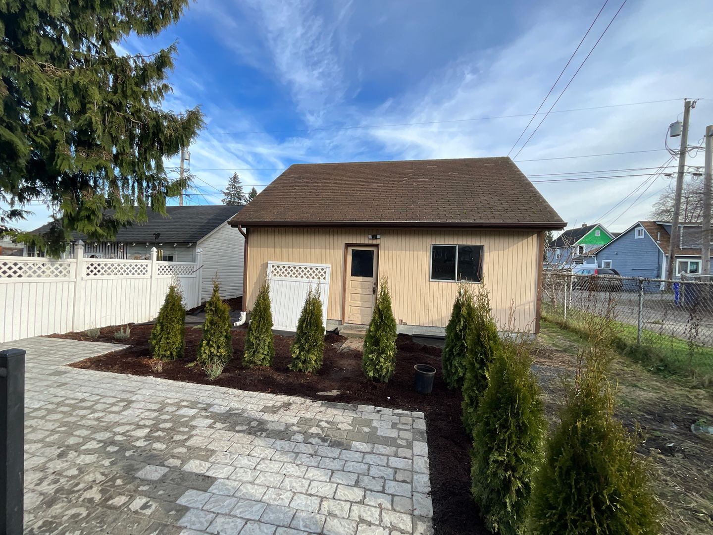 2215 Rockefeller Ave - Everett - Washington - 3 bed, 2 bath rental property