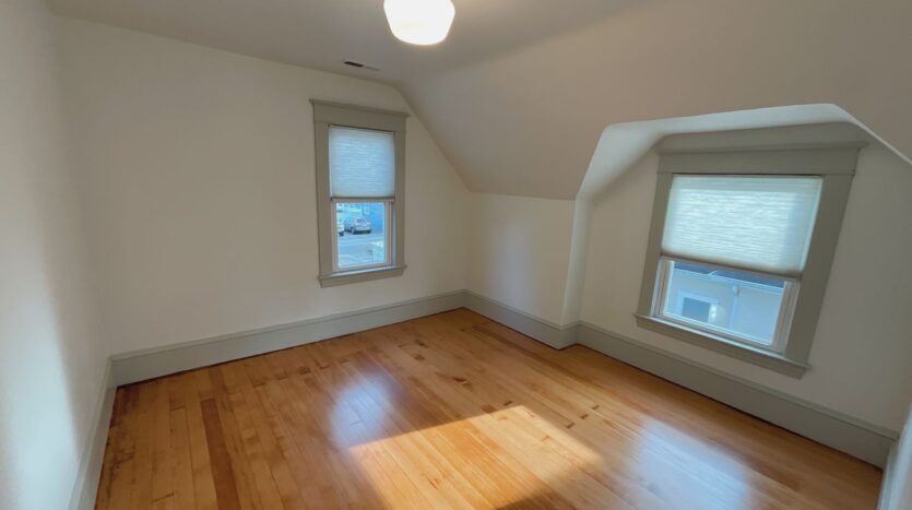 2215 Rockefeller Ave - Everett - Washington - 3 bed, 2 bath rental property