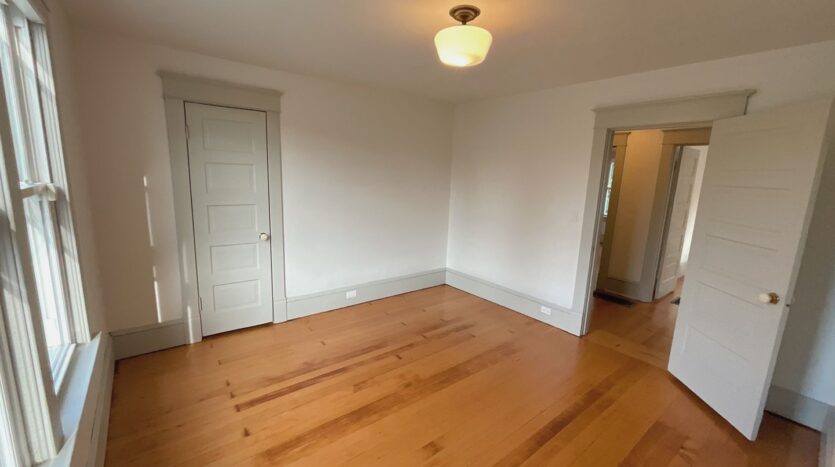 2215 Rockefeller Ave - Everett - Washington - 3 bed, 2 bath rental property