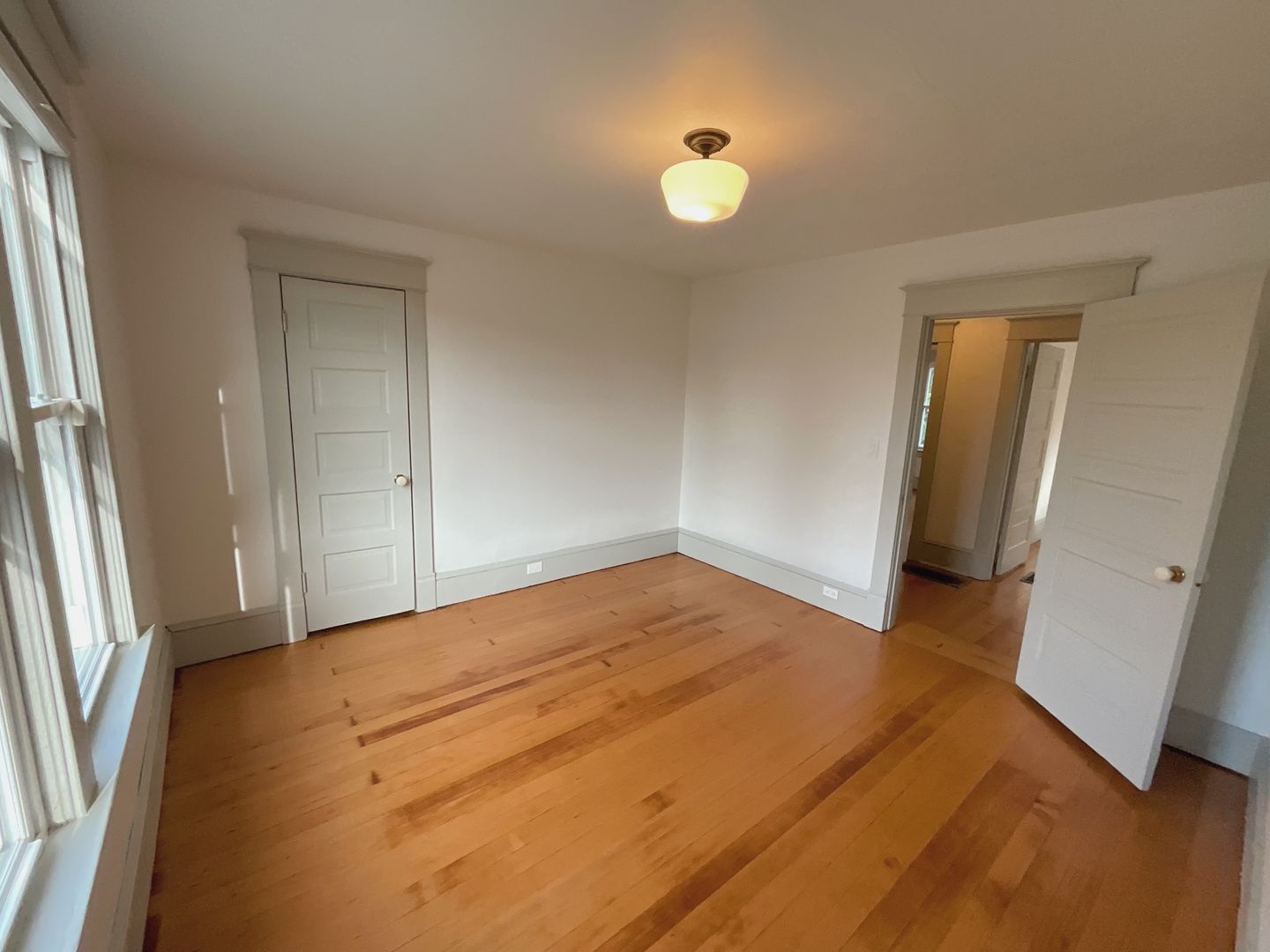 2215 Rockefeller Ave - Everett - Washington - 3 bed, 2 bath rental property