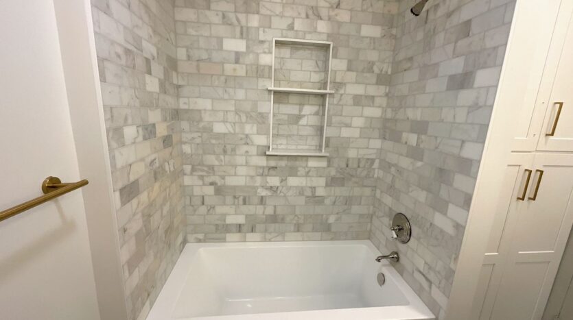 2215 Rockefeller Ave - Everett - Washington - 3 bed, 2 bath rental property