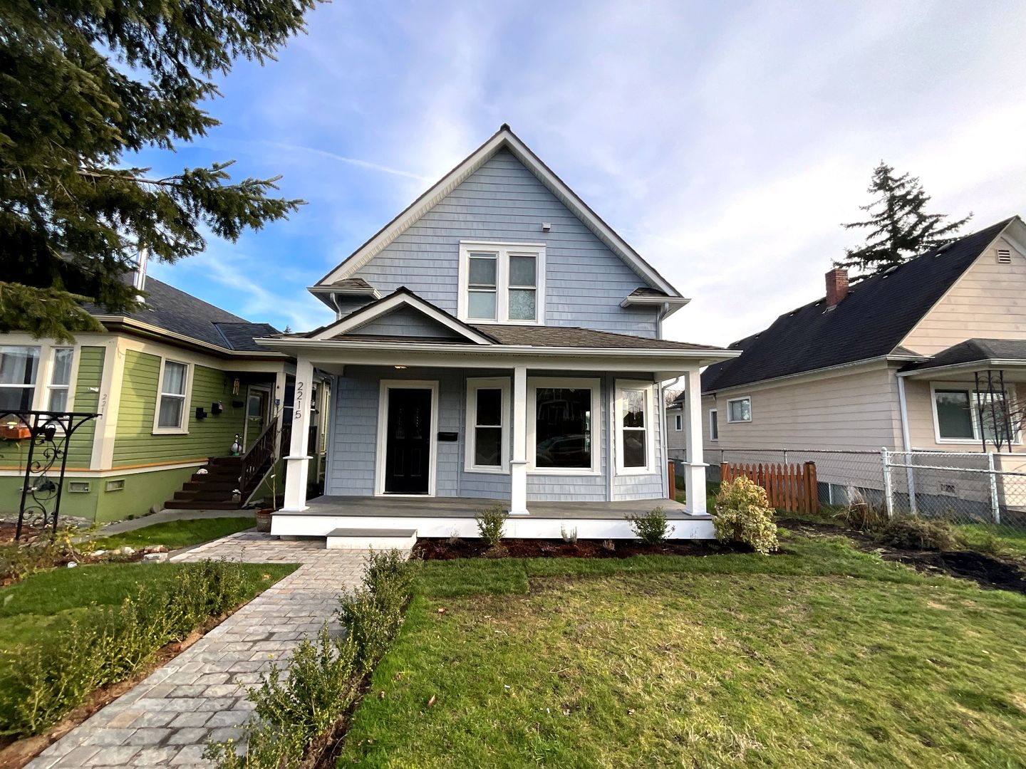 2215 Rockefeller Ave - Everett - Washington - 3 bed, 2 bath rental property