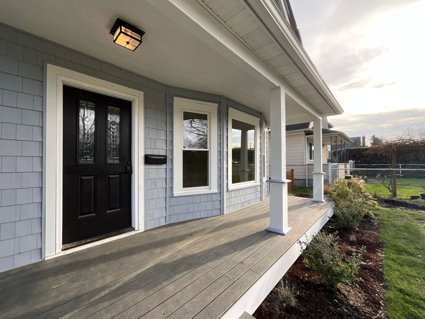 2215 Rockefeller Ave - Everett - Washington - 3 bed, 2 bath rental property