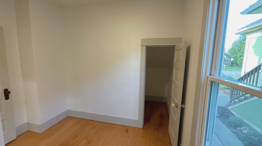 2215 Rockefeller Ave - Everett - Washington - 3 bed, 2 bath rental property