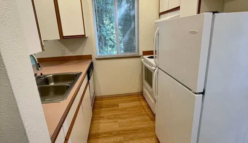 2231 Valencia St. - # 201 - Bellingham - Washington - 2 bed, 1 bath rental property