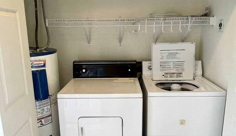 2231 Valencia St. - # 201 - Bellingham - Washington - 2 bed, 1 bath rental property