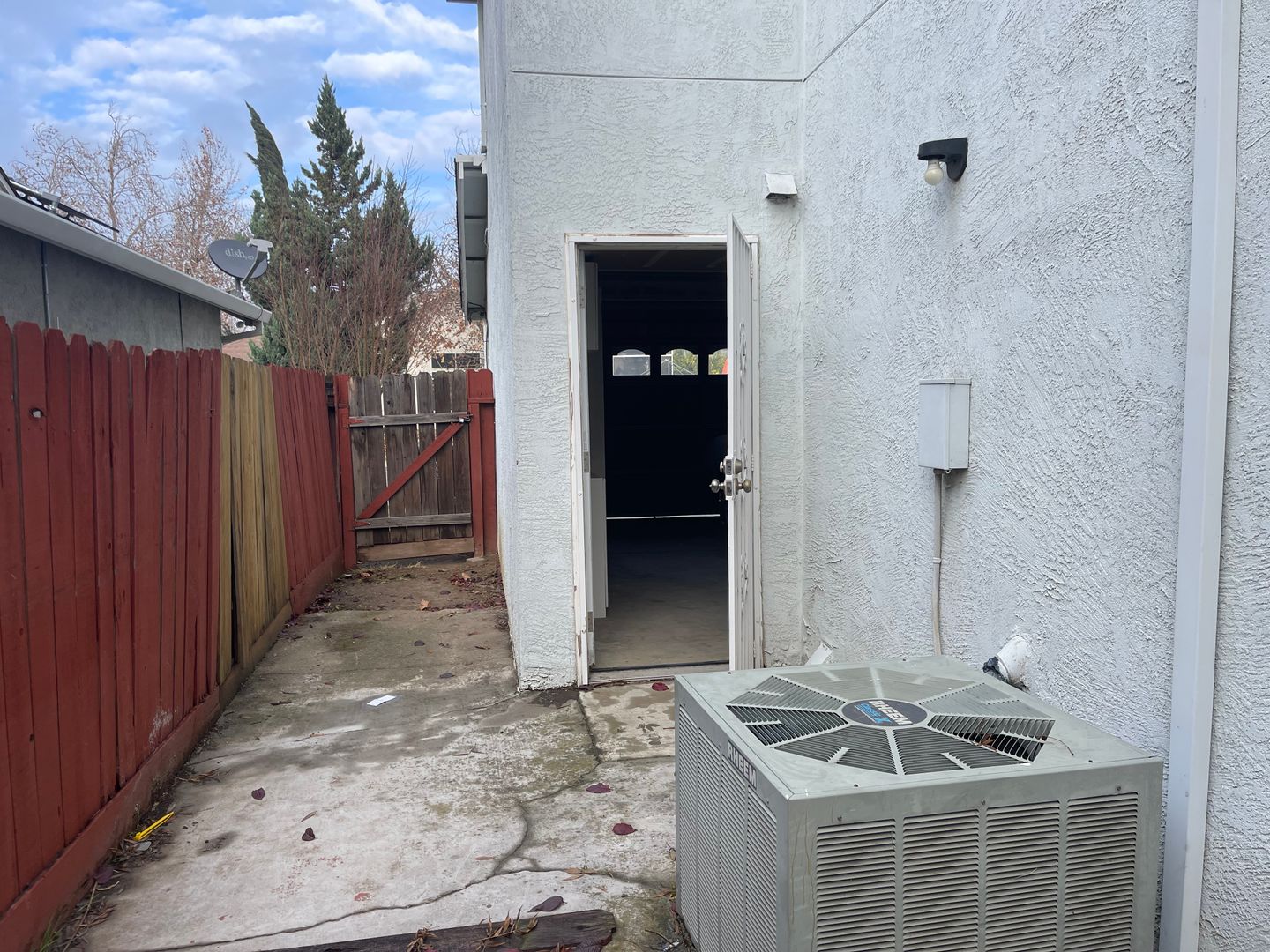 2234 Prestwick St - Stockton - California - 3 bed, 2.5 bath rental property