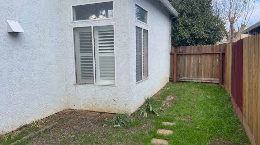 2234 Prestwick St - Stockton - California - 3 bed, 2.5 bath rental property