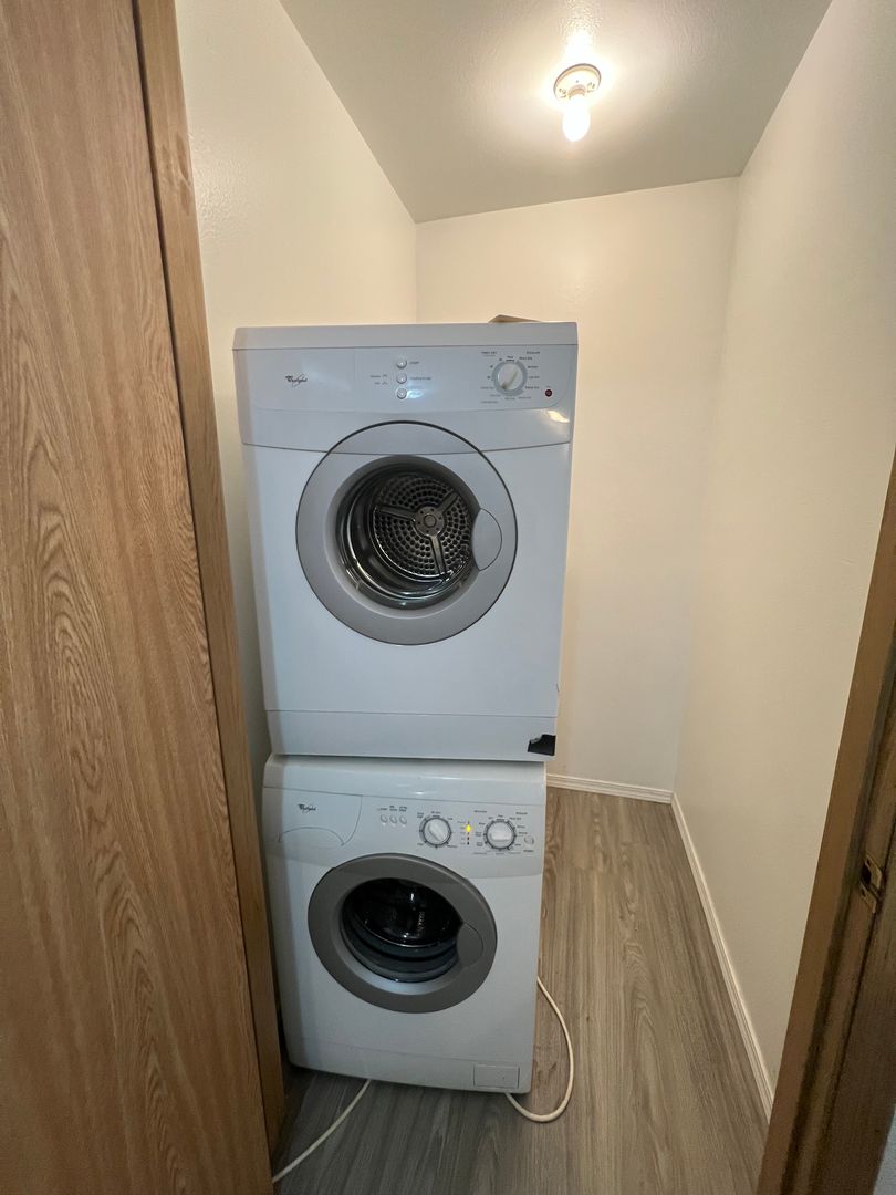 2322 Happy Ct. - Bellingham - Washington - 4 bed, 2 bath rental property