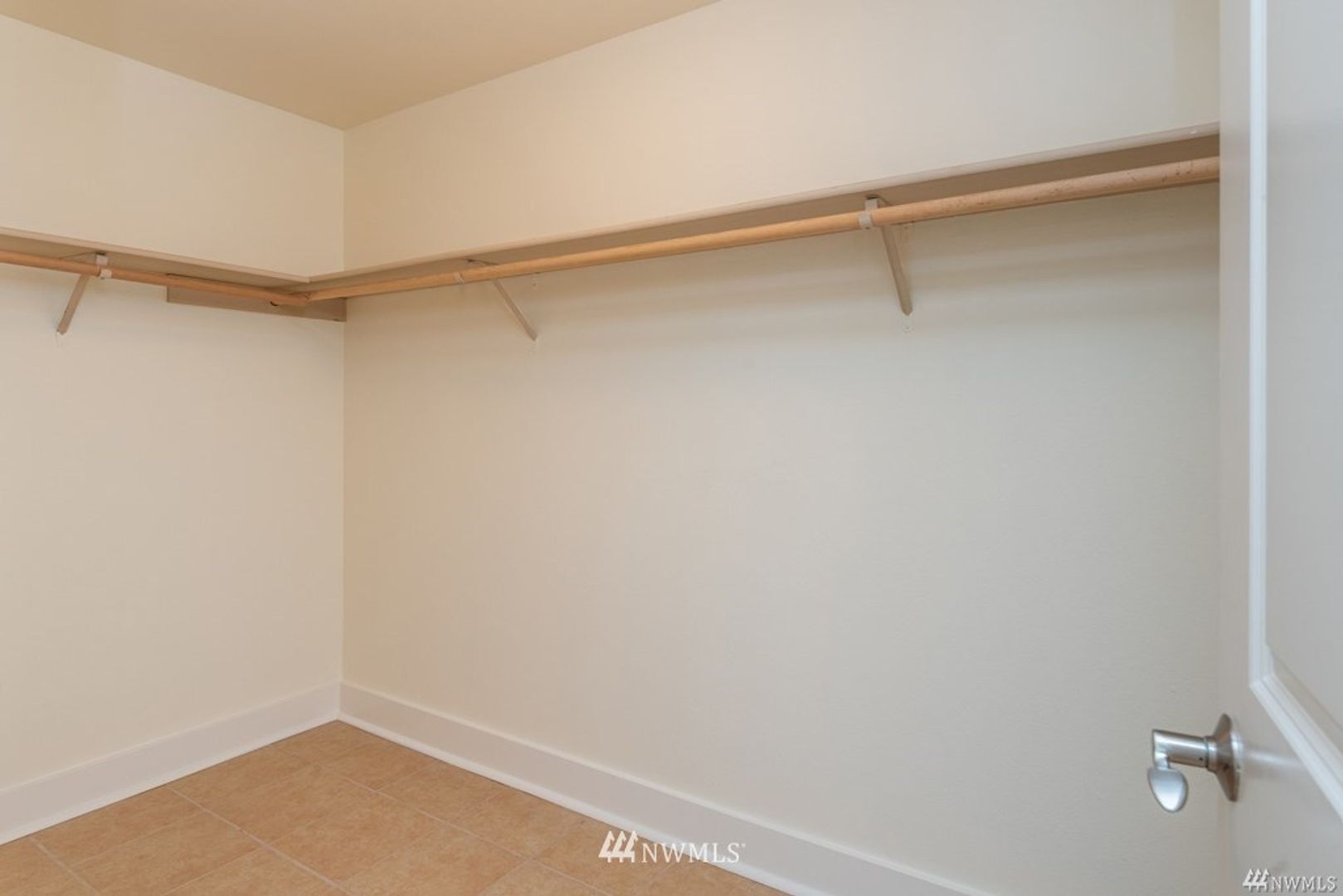 25 N Broadway Unit 303 - Tacoma - Washington - 2 bed, 2 bath rental property