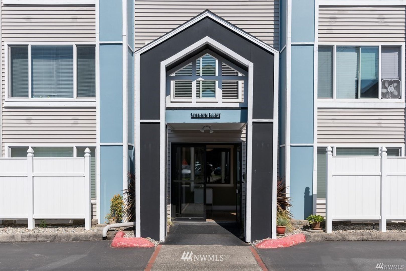 25 N Broadway Unit 303 - Tacoma - Washington - 2 bed, 2 bath rental property