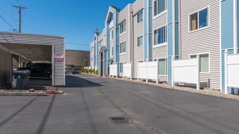 25 N Broadway Unit 303 - Tacoma - Washington - 2 bed, 2 bath rental property