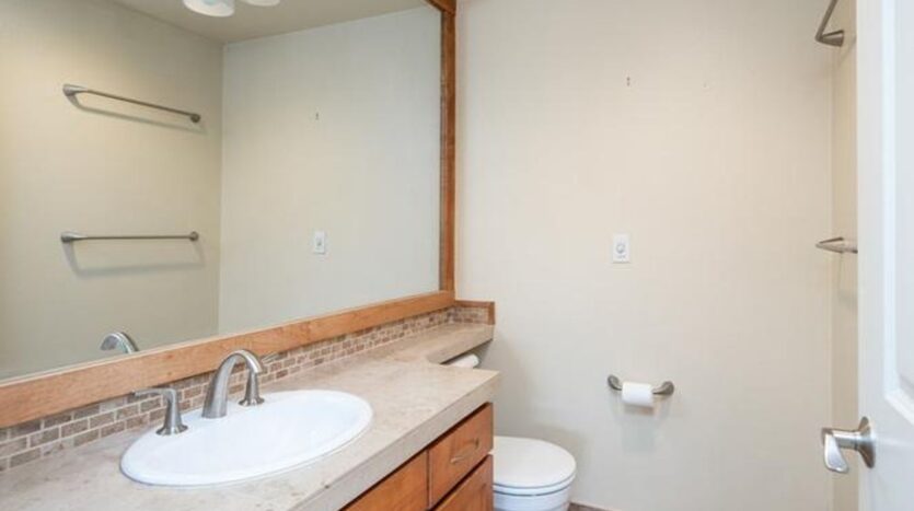 25 N Broadway Unit 303 - Tacoma - Washington - 2 bed, 2 bath rental property