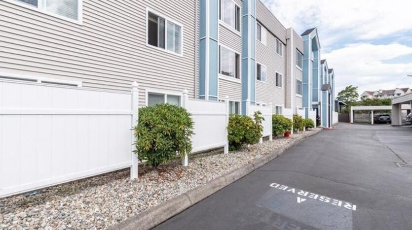 25 N Broadway Unit 303 - Tacoma - Washington - 2 bed, 2 bath rental property