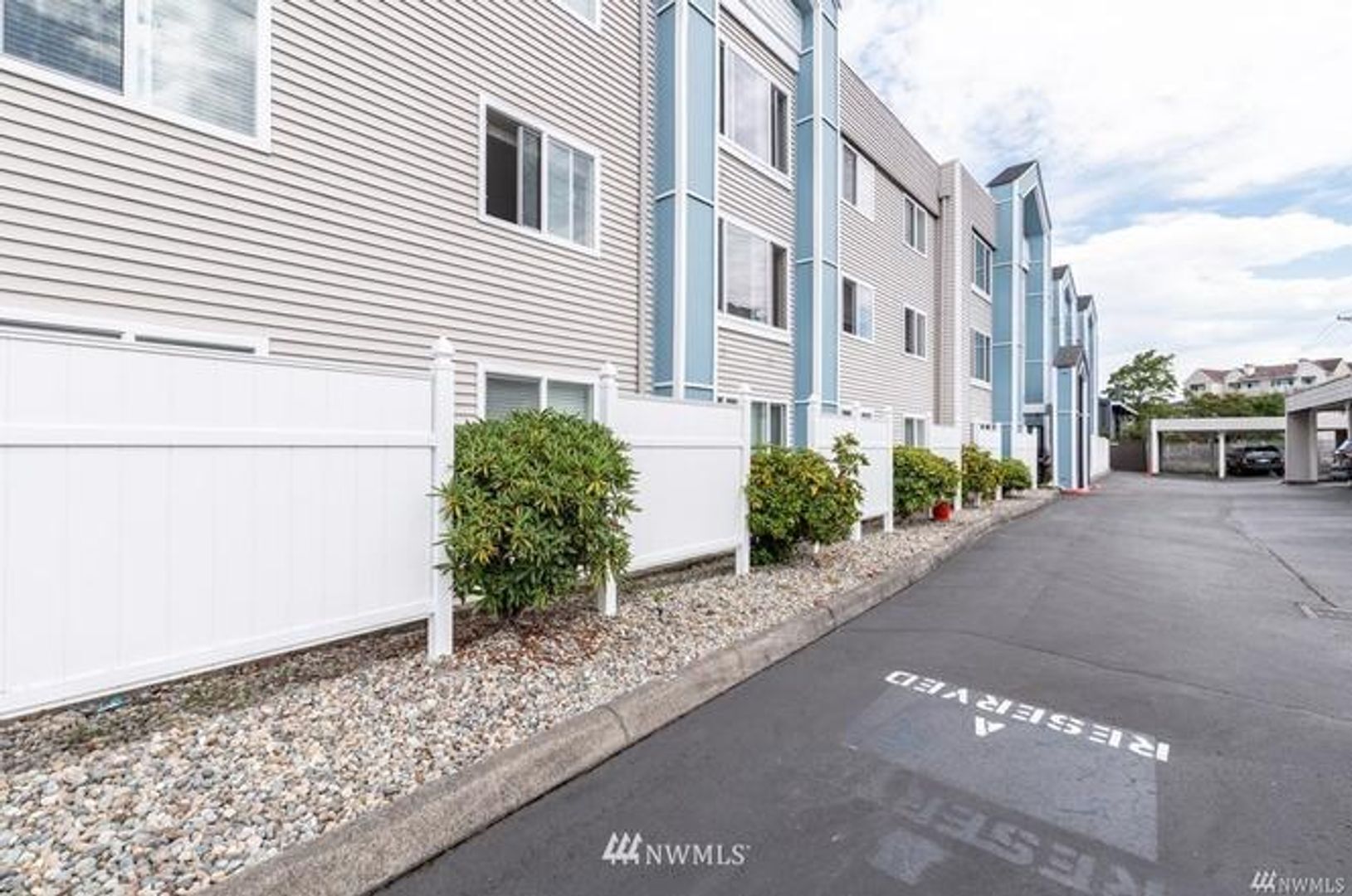 25 N Broadway Unit 303 - Tacoma - Washington - 2 bed, 2 bath rental property