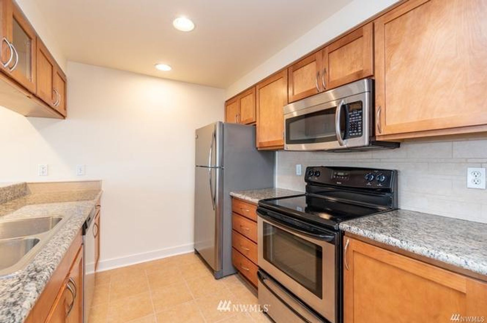 25 N Broadway Unit 303 - Tacoma - Washington - 2 bed, 2 bath rental property