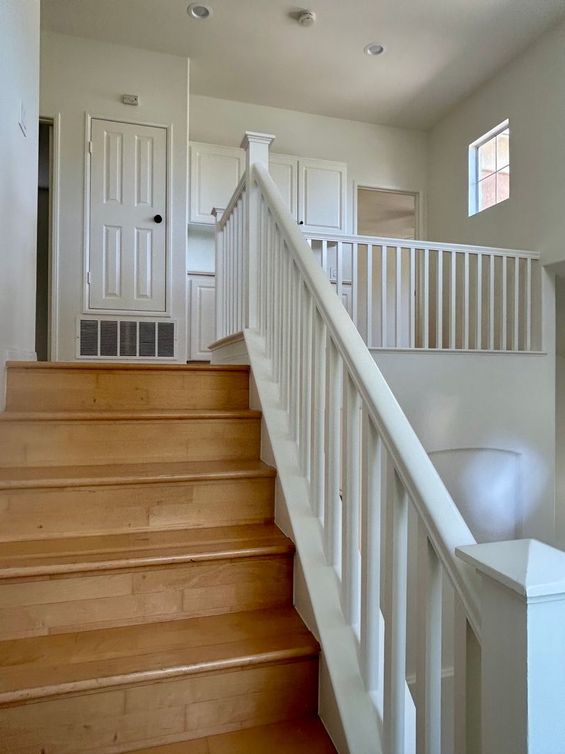 2503 Villamonte Court - Camarillo - California - 3 bed, 2.5 bath rental property