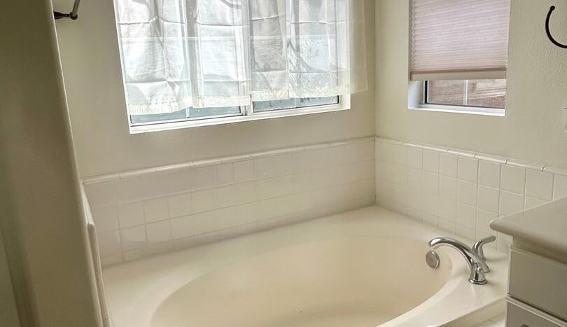 2503 Villamonte Court - Camarillo - California - 3 bed, 2.5 bath rental property