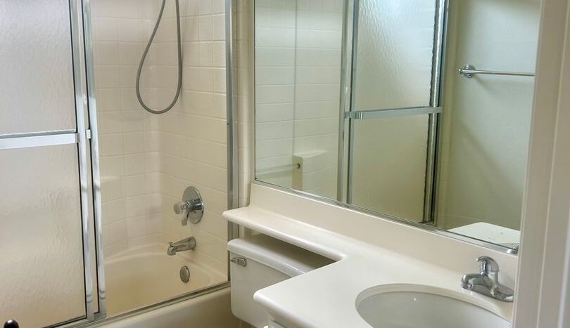 2503 Villamonte Court - Camarillo - California - 3 bed, 2.5 bath rental property