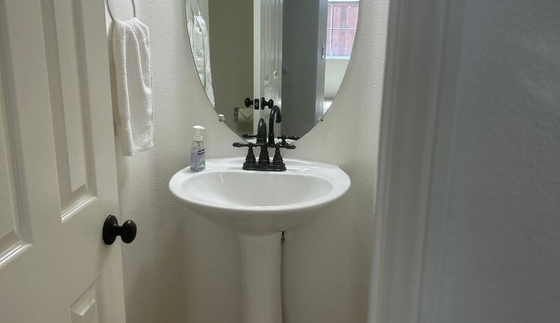 2503 Villamonte Court - Camarillo - California - 3 bed, 2.5 bath rental property