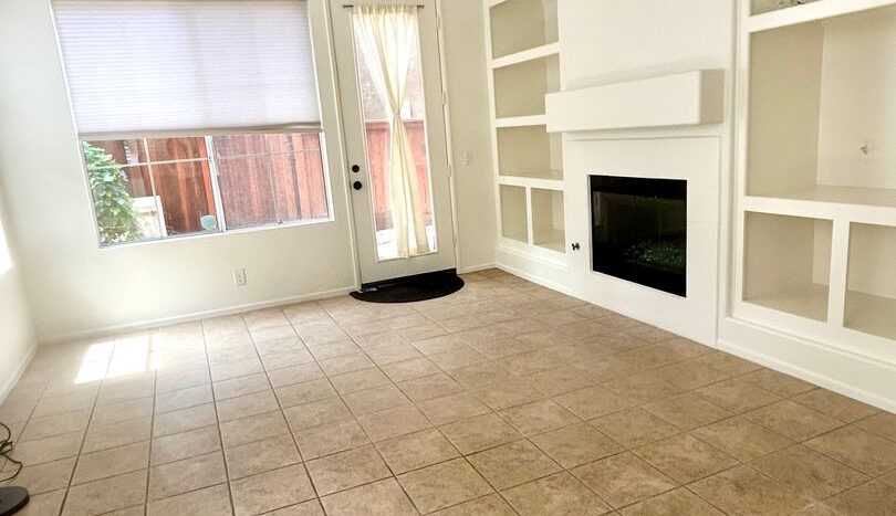 2503 Villamonte Court - Camarillo - California - 3 bed, 2.5 bath rental property