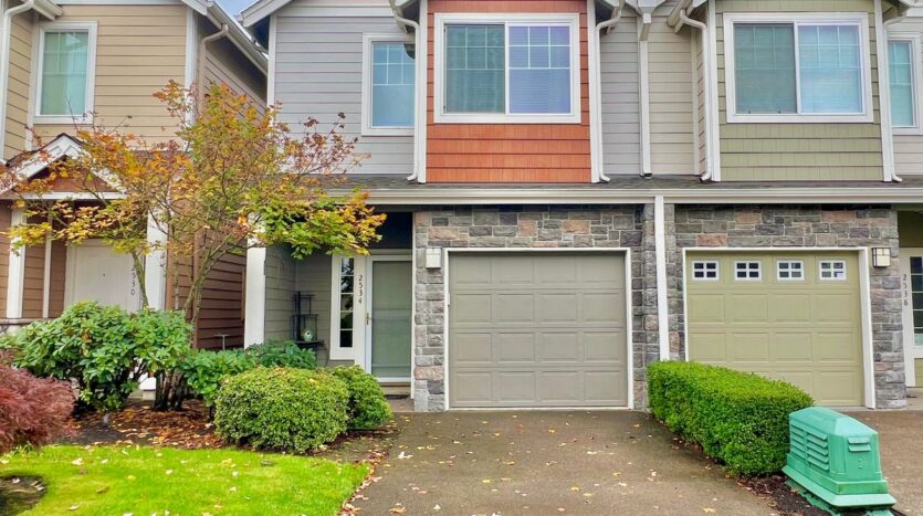 2534 NW 1st Drive  - Gresham - Oregon - 3 bed, 2.5 bath rental property
