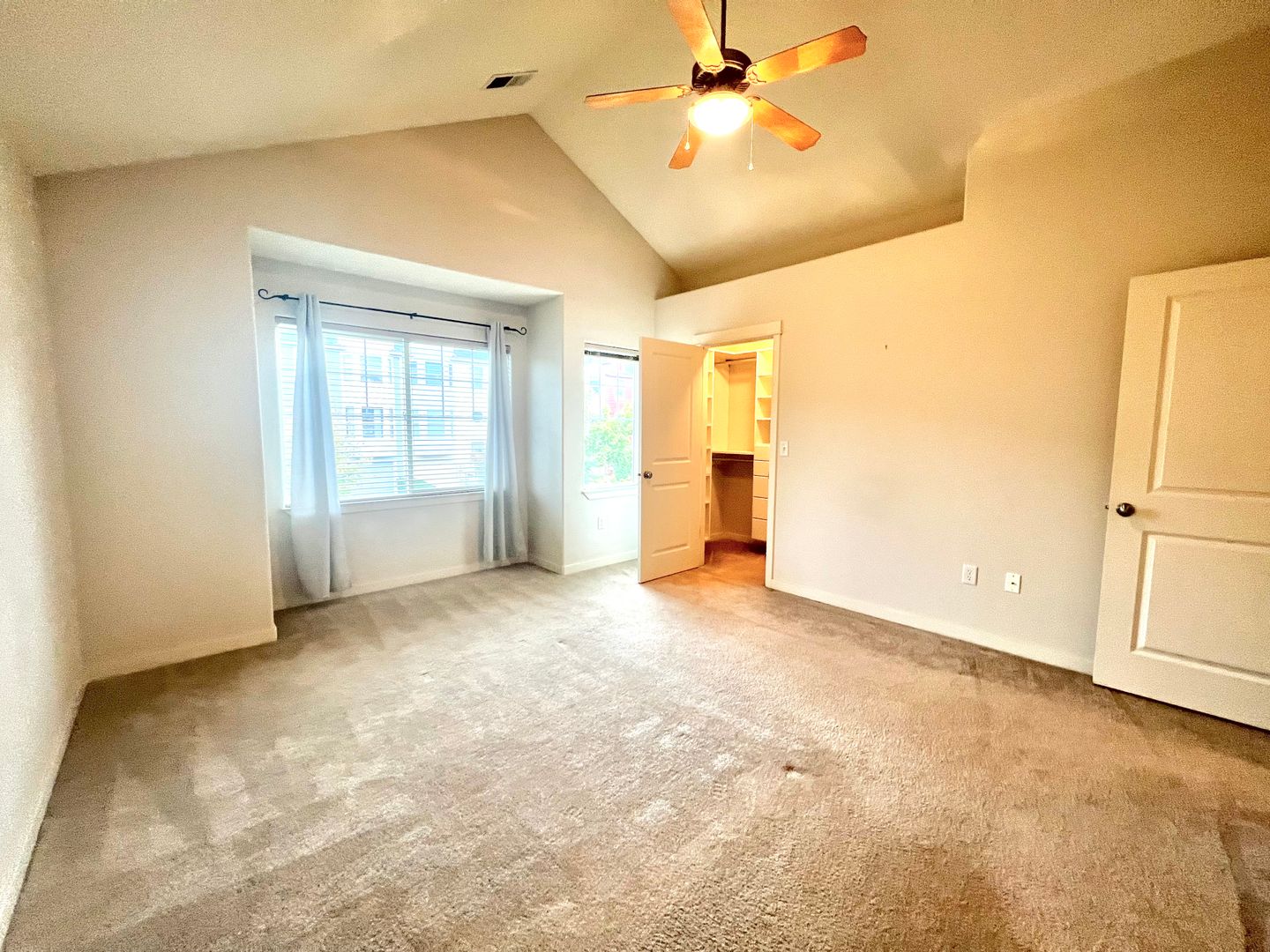 2534 NW 1st Drive  - Gresham - Oregon - 3 bed, 2.5 bath rental property