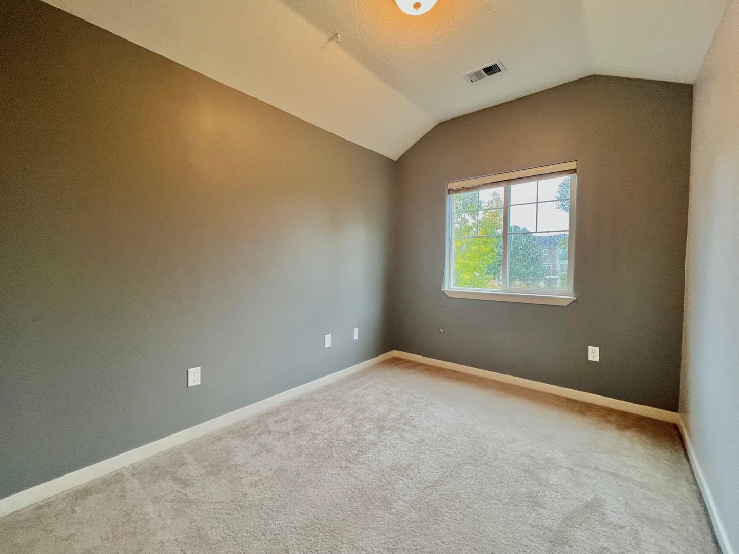 2534 NW 1st Drive  - Gresham - Oregon - 3 bed, 2.5 bath rental property