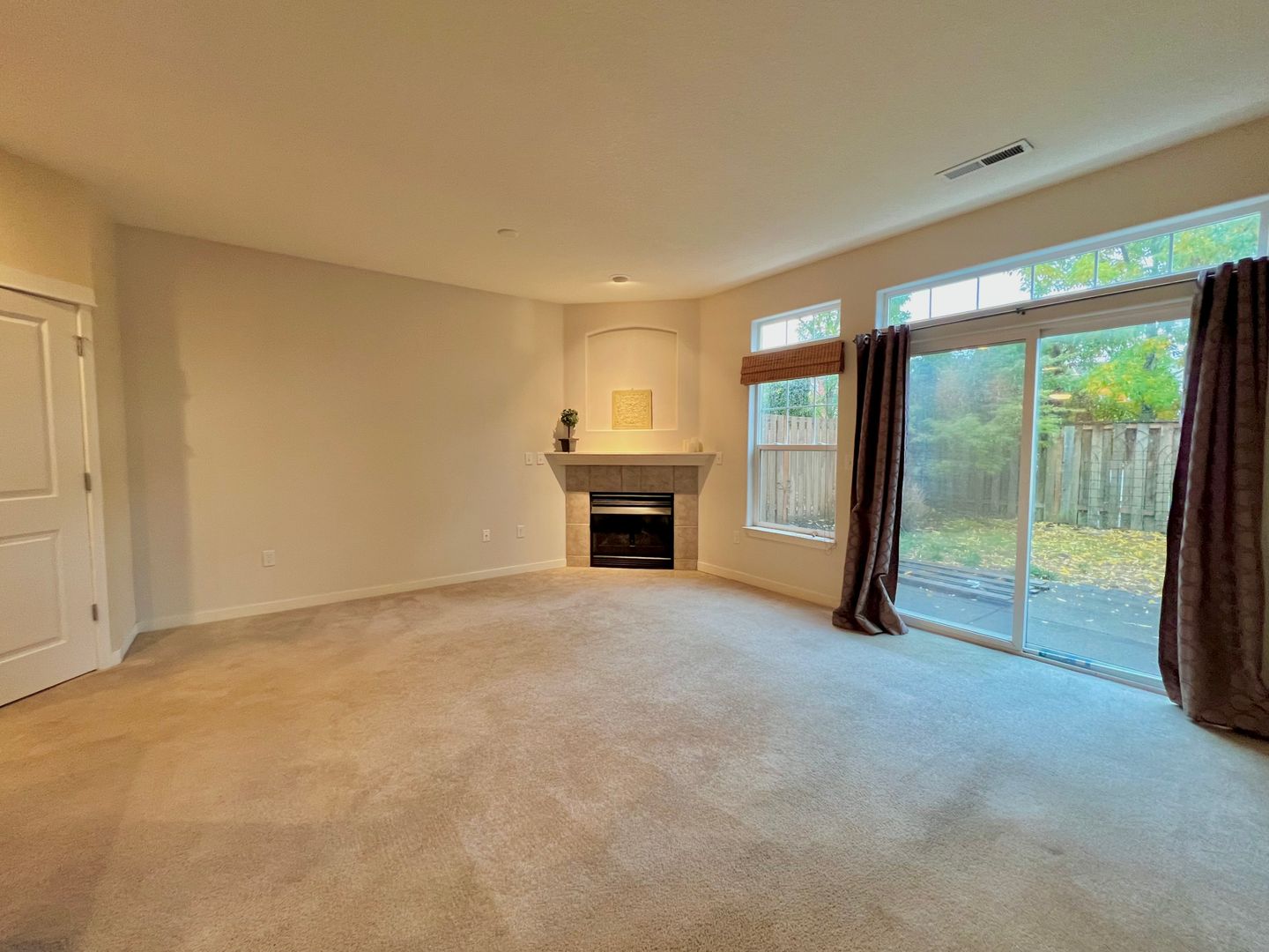 2534 NW 1st Drive  - Gresham - Oregon - 3 bed, 2.5 bath rental property