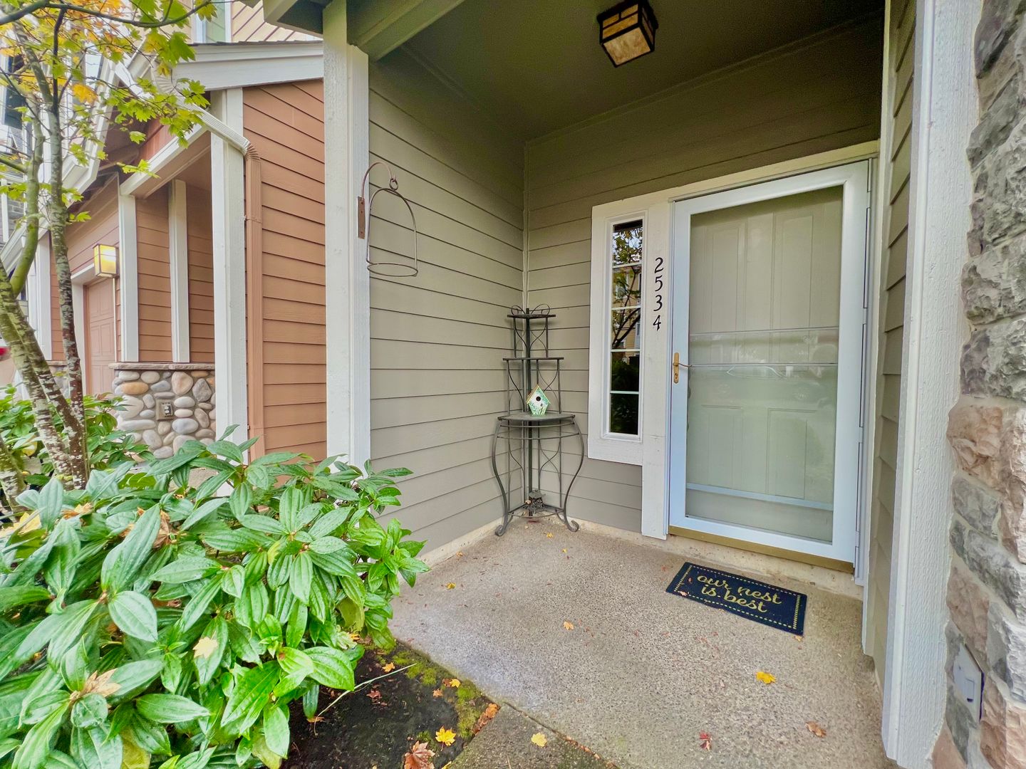2534 NW 1st Drive  - Gresham - Oregon - 3 bed, 2.5 bath rental property