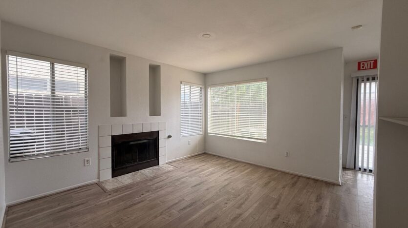 2624 Via Verona - Lancaster - California - 3 bed, 3 bath rental property