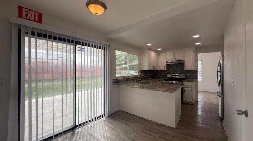 2624 Via Verona - Lancaster - California - 3 bed, 3 bath rental property