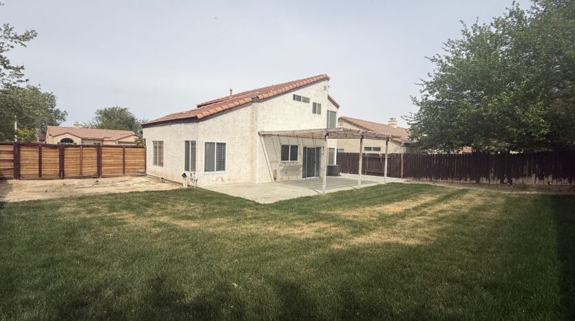 2624 Via Verona - Lancaster - California - 3 bed, 3 bath rental property