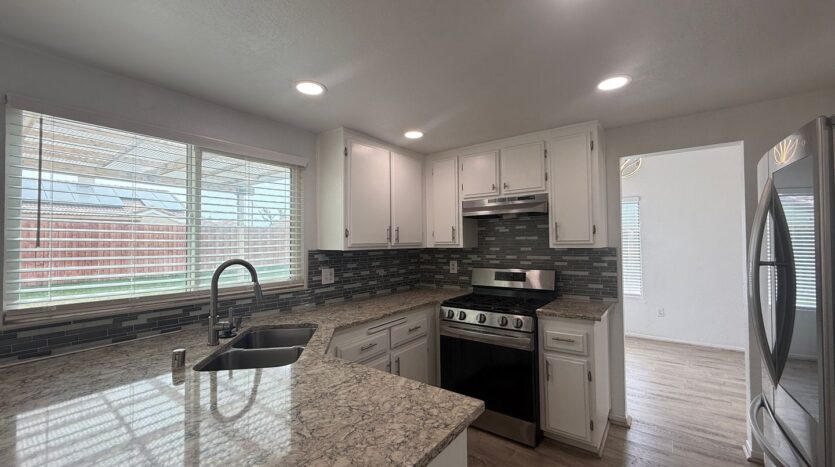 2624 Via Verona - Lancaster - California - 3 bed, 3 bath rental property
