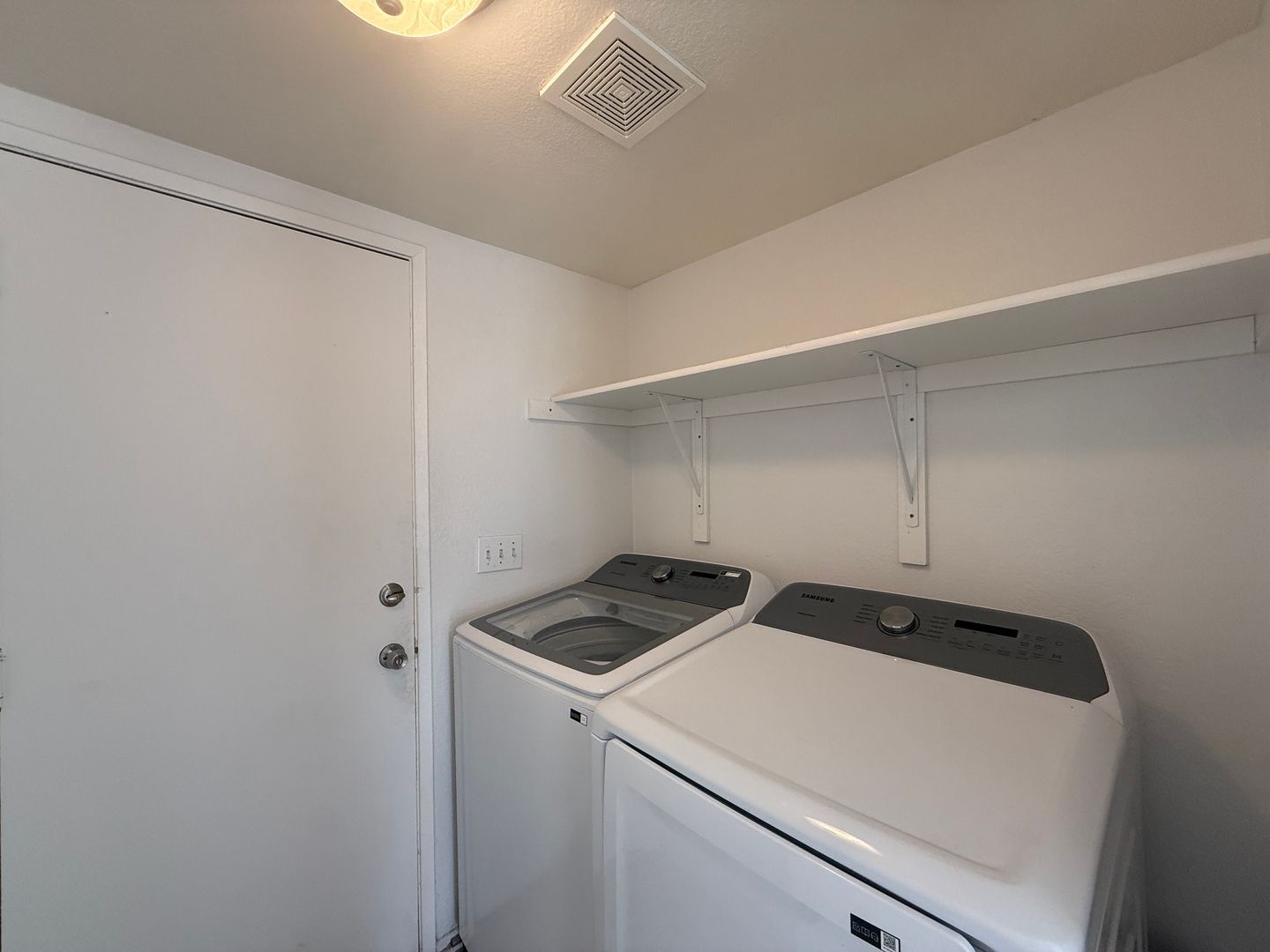 2624 Via Verona - Lancaster - California - 3 bed, 3 bath rental property