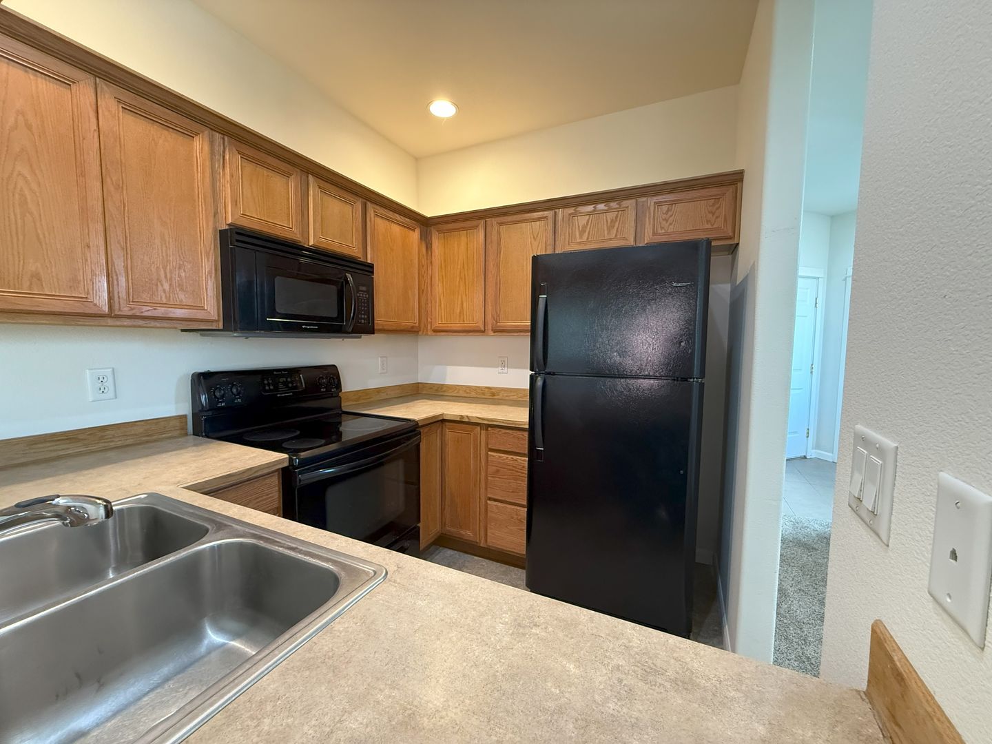 2636 SW Cascade Mountain Lane - Redmond - Oregon - 3 bed, 2.5 bath rental property
