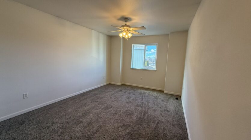 2636 SW Cascade Mountain Lane - Redmond - Oregon - 3 bed, 2.5 bath rental property