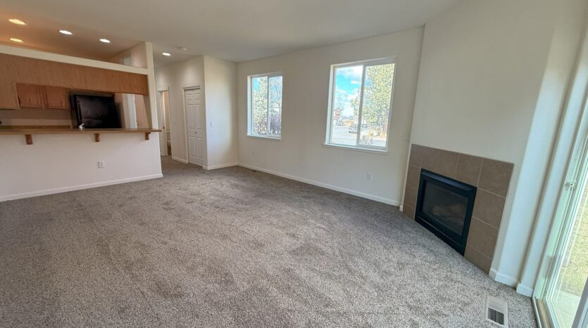 2636 SW Cascade Mountain Lane - Redmond - Oregon - 3 bed, 2.5 bath rental property