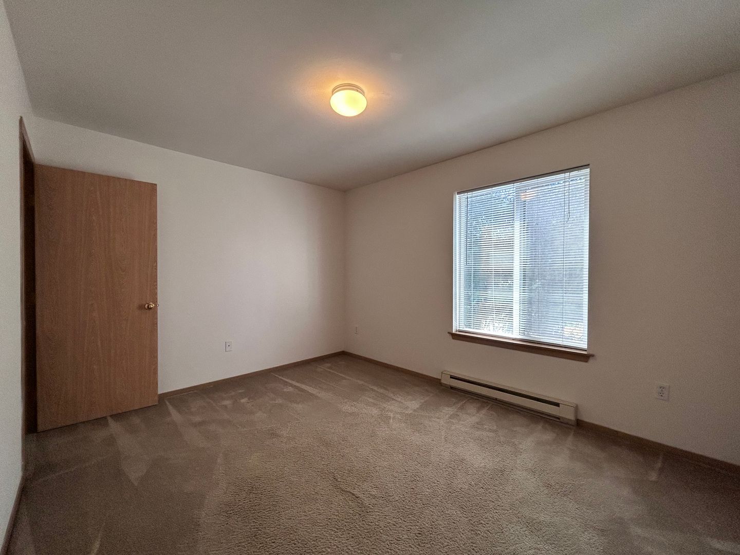 2719 - 2723 West Maplewood Avenue - Bellingham - Washington - 2 bed, 1 bath rental property