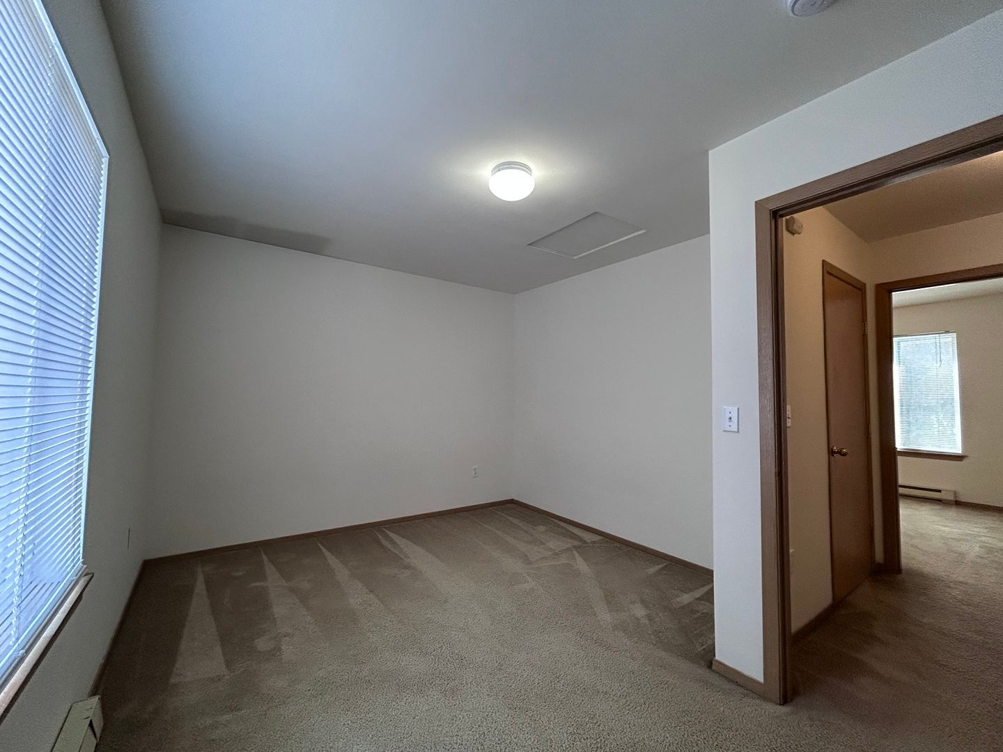 2719 - 2723 West Maplewood Avenue - Bellingham - Washington - 2 bed, 1 bath rental property