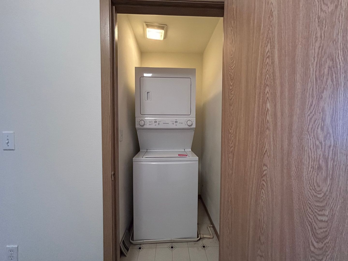 2719 - 2723 West Maplewood Avenue - Bellingham - Washington - 2 bed, 1 bath rental property