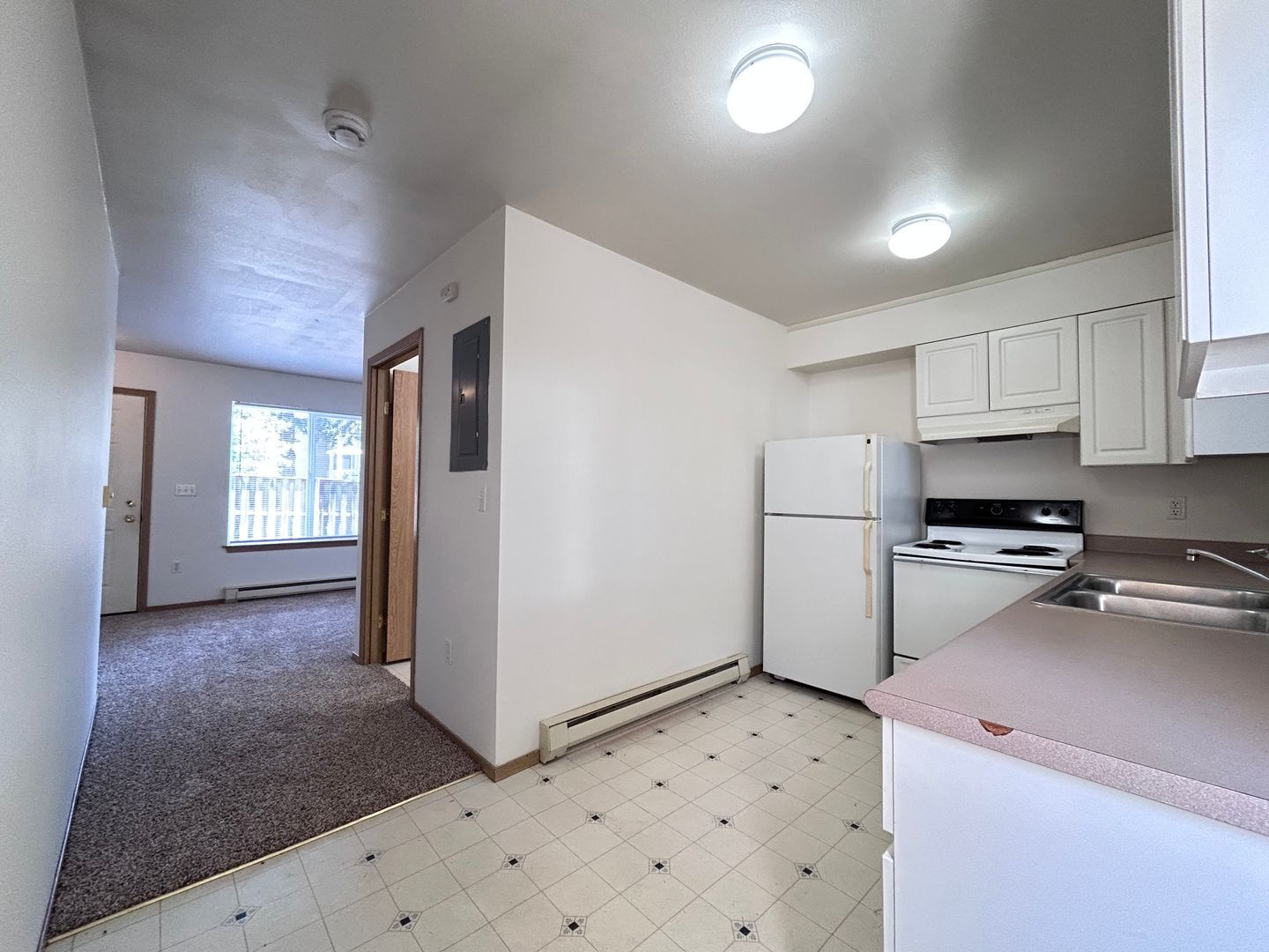 2719 - 2723 West Maplewood Avenue - Bellingham - Washington - 2 bed, 1 bath rental property