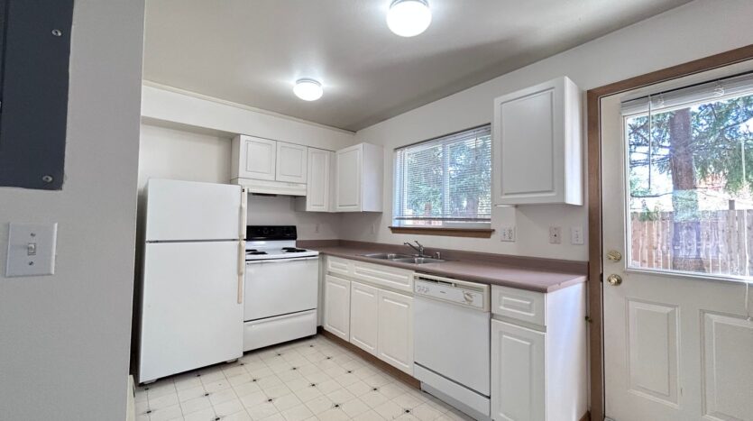 2719 - 2723 West Maplewood Avenue - Bellingham - Washington - 2 bed, 1 bath rental property