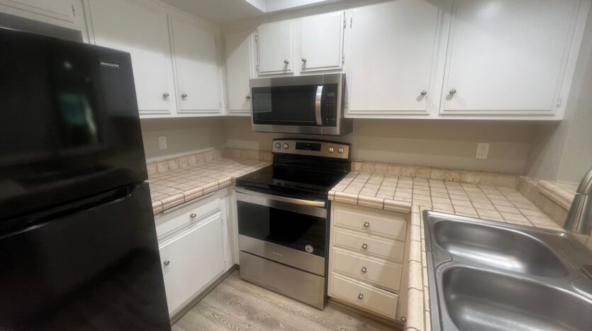 278 N. Wilshire C12 - Anaheim - California - 1 bed, 1 bath rental property