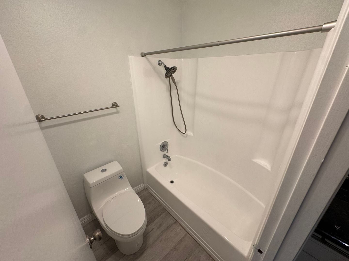 278 N. Wilshire C12 - Anaheim - California - 1 bed, 1 bath rental property