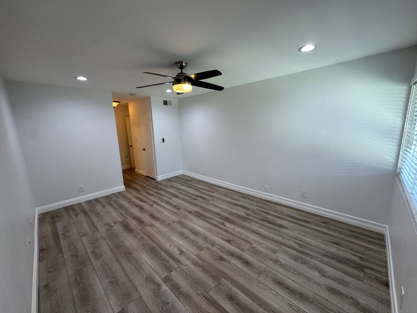 278 N. Wilshire C12 - Anaheim - California - 1 bed, 1 bath rental property